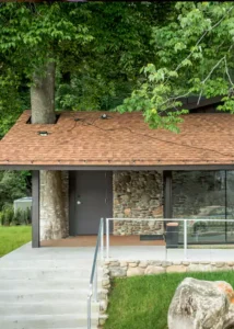 the baht bar main entrance